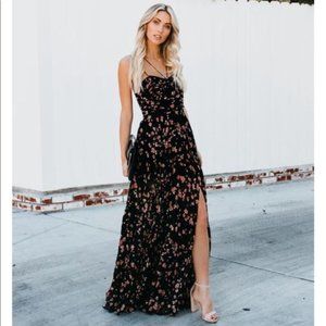 VICI So This Is Love Pleated Black Floral Maxi Dress Size S